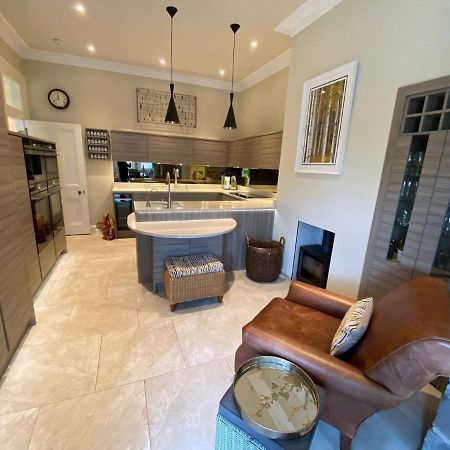 Braid Rd Stunning Villa Edinburgh Bagian luar foto